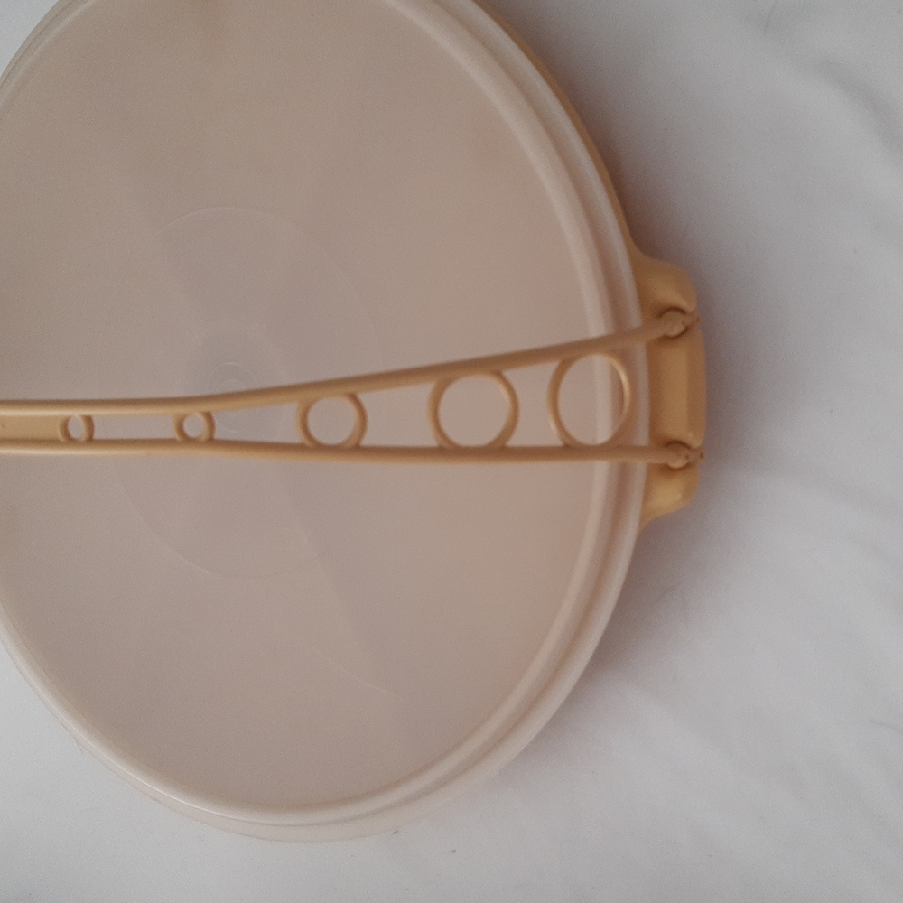 Vintage Tupperware - Picture 3 of 4